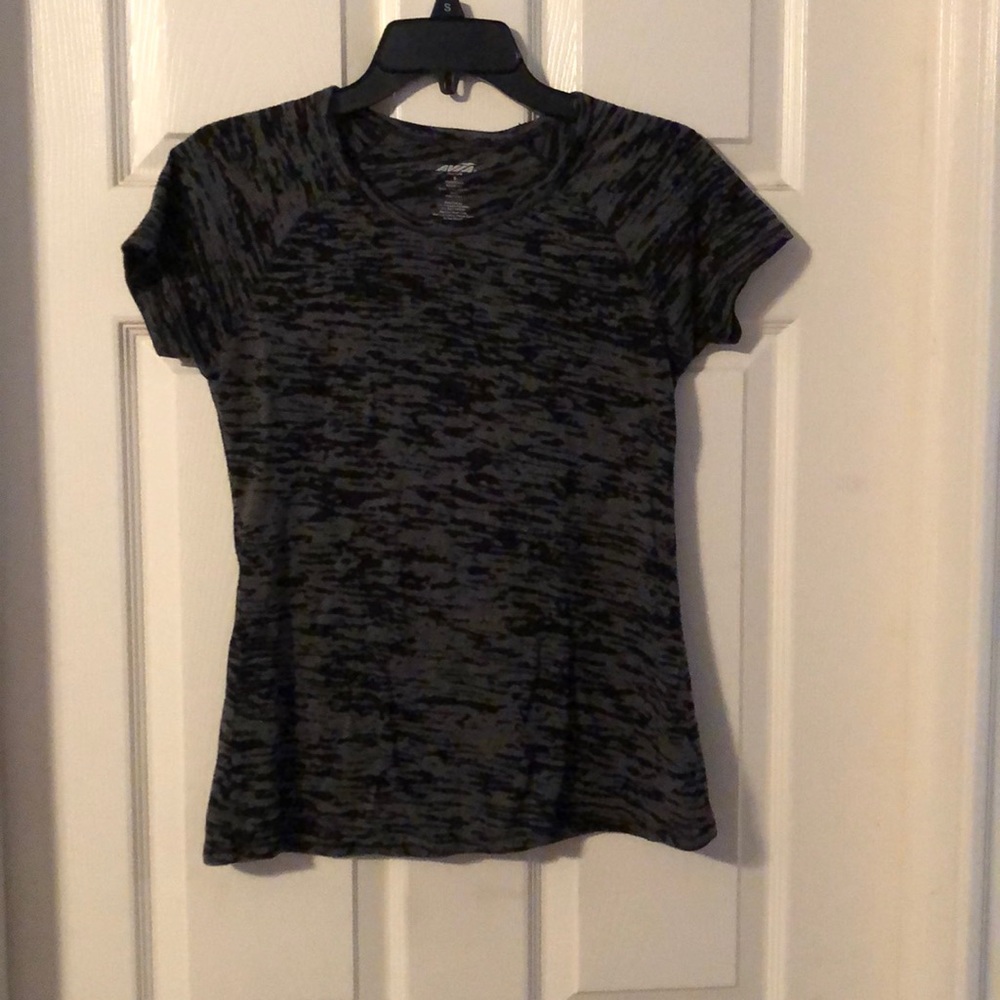 Activewear T-shirt